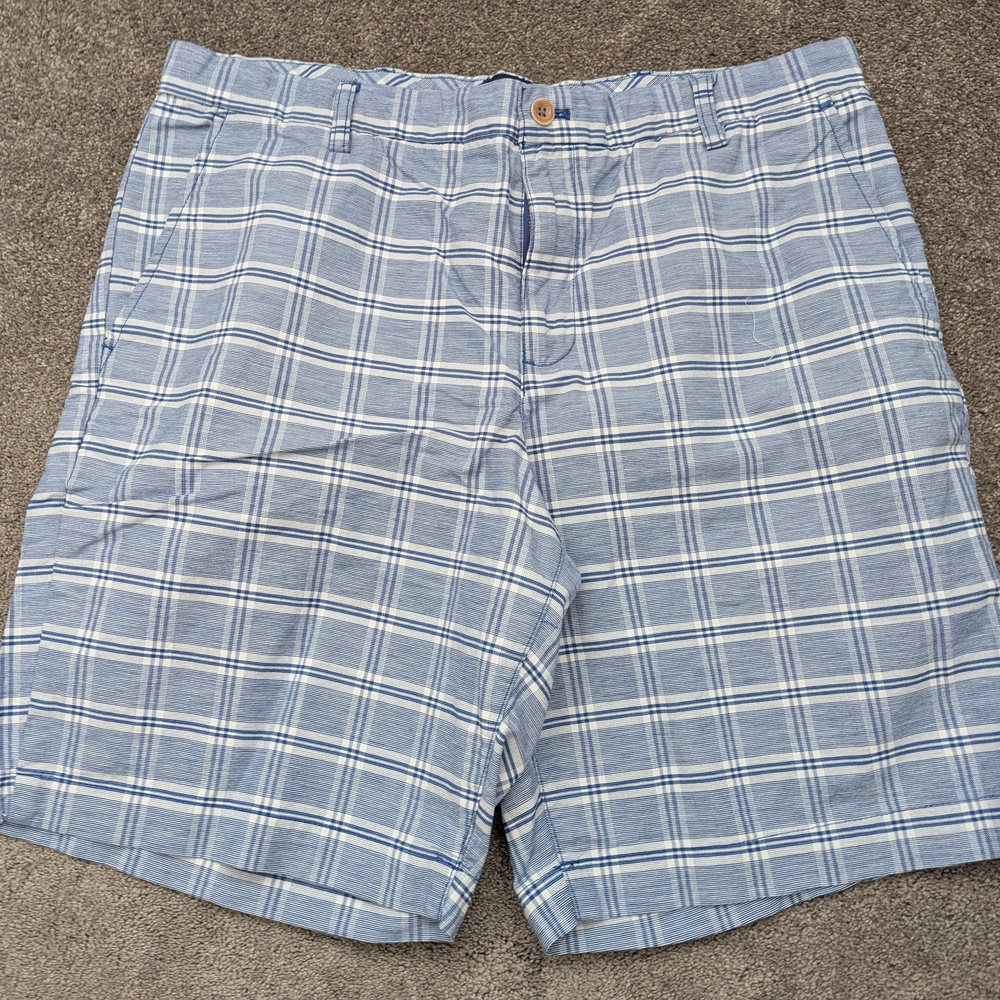 Men's Chaps Blue Plaid Shorts - Size 38